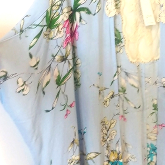 LOVE RYAN BLUE FLORAL CROCHET SMOCK DUSTER SWIMSUIT COVER-UP SIZE MEDIUM NWT - Picture 2 of 6